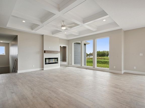 5th image of 217 Willow Oak Dr