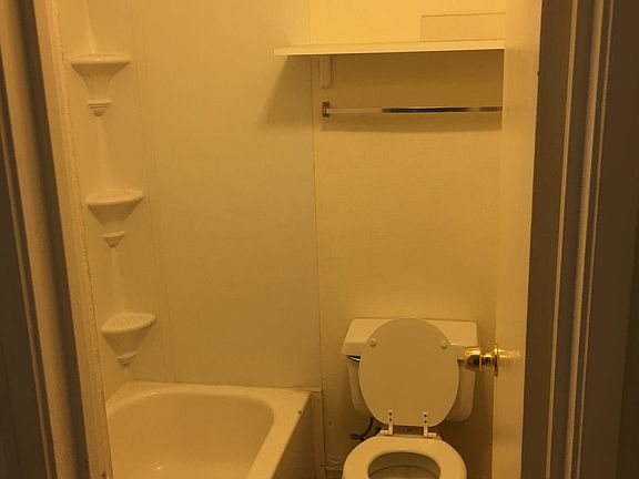 5th image of 4316 Stewart Ave APT C