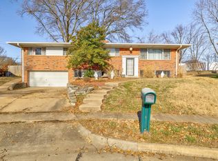 8901 Larchwood Ct, Saint Louis, MO