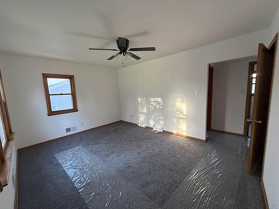 2nd image of 2937 S Coral St