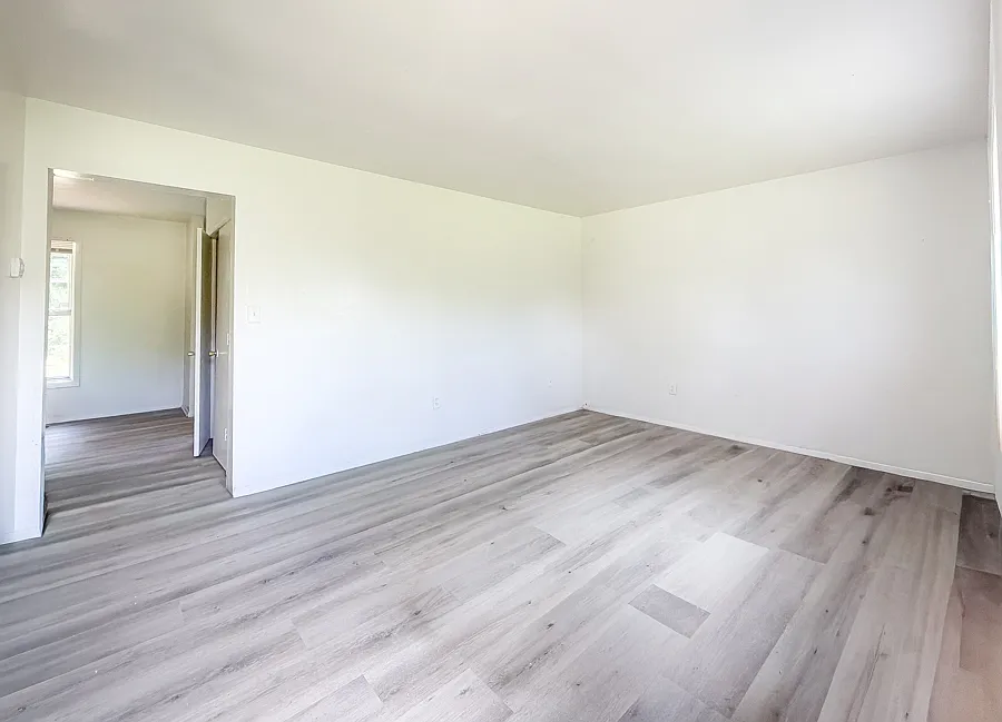 3 bed, $1,299 — Photo 3