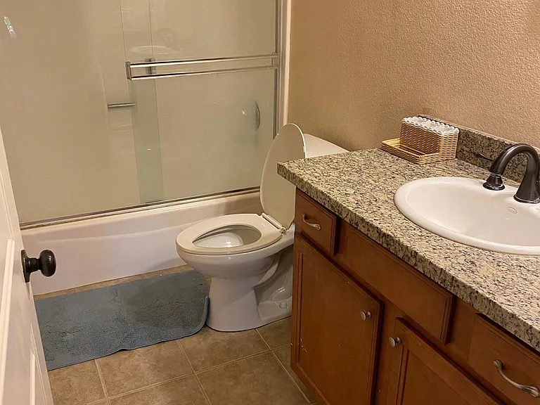 Full bath.