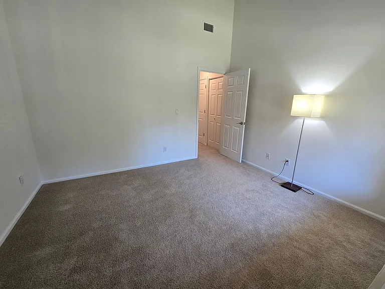 595 Manhattan Dr #203 — Photo 25
