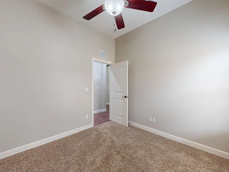 7169 N Skies Ln — Photo 35