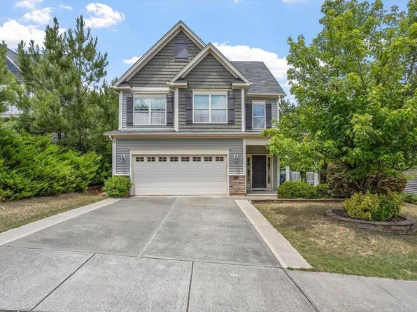 124 Sweet Violet Dr, Holly Springs, NC 27540