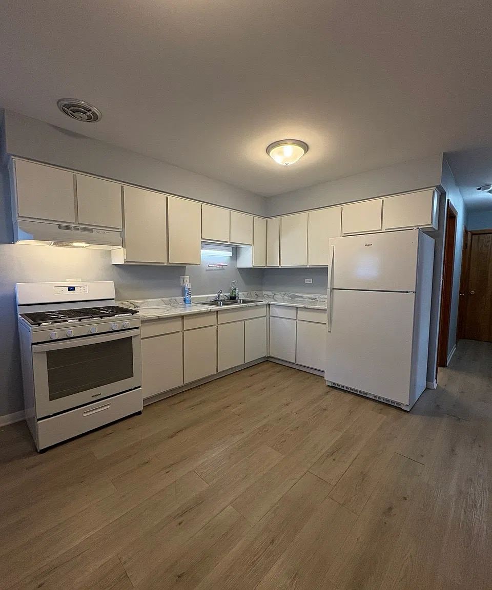 2 bed, 1.5 bath, 1450 sqft, $1,750 — Photo 1