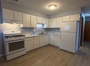 2674 Clarke Ave #E1, River Grove, IL 60171