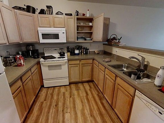 4th image of 1167 Freesia Ct