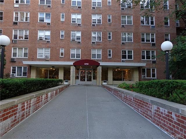 1st image of 1 Sadore Ln APT 5O