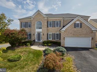 304 Long Trail Ter, Rockville, MD 20850