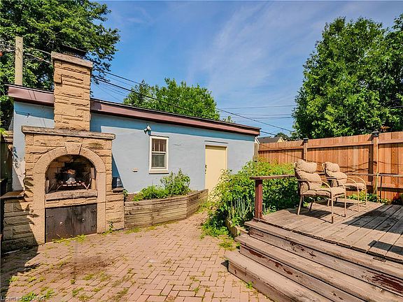 3rd image of 31 Kinrade Ave