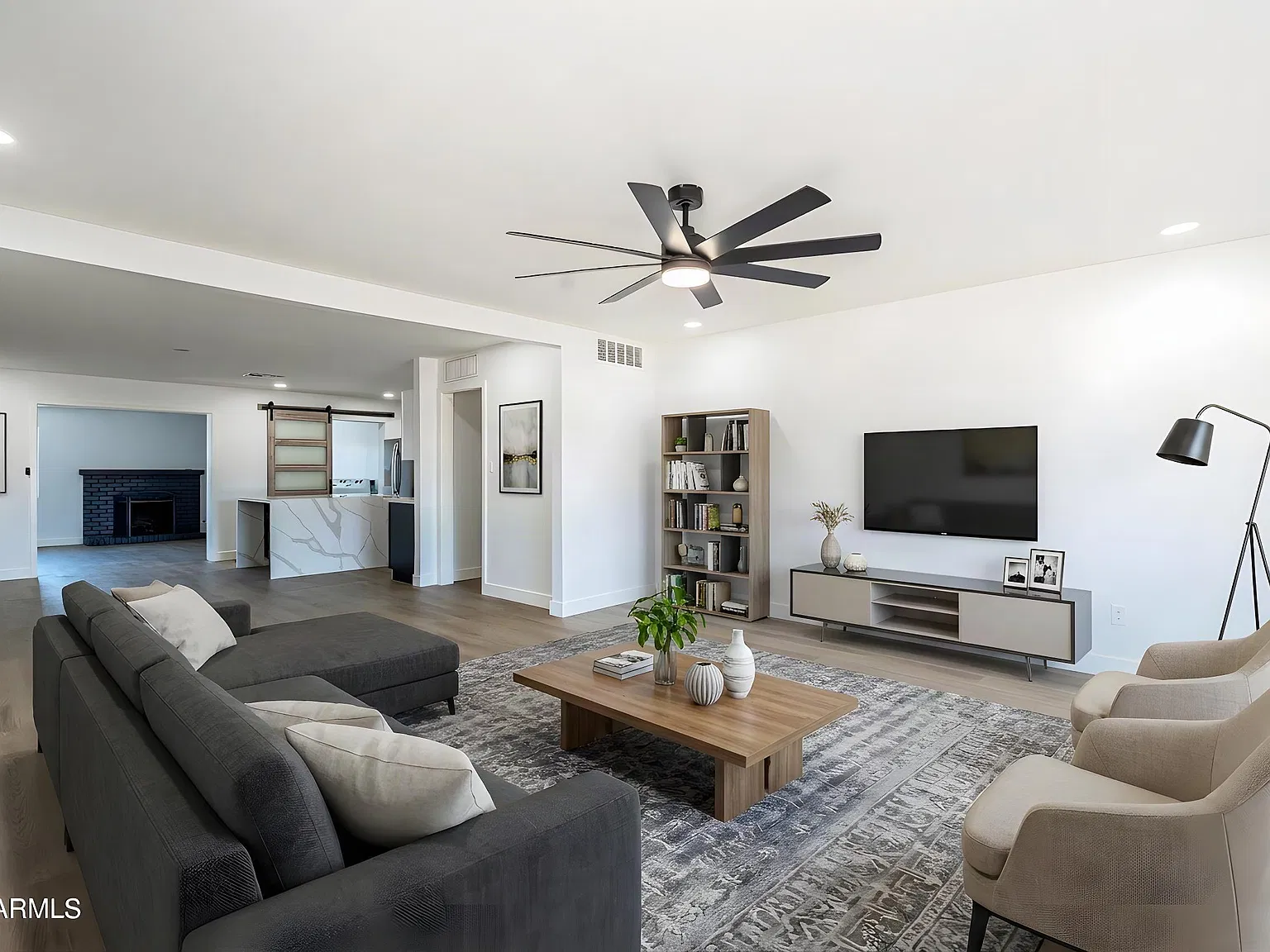 3 bed, 2.0 bath, 1716 sqft, $3,498 — Photo 2