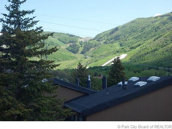 3rd image of 715 Saddle View Way #9
