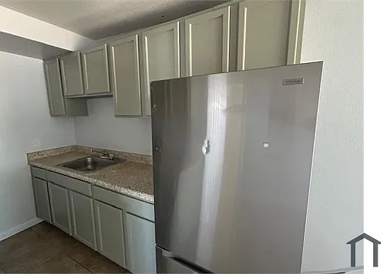 417 N 32nd Pl — Photo 13