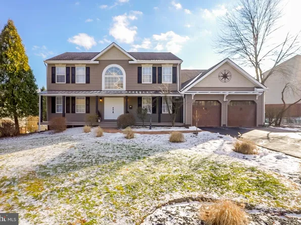 1233 Woodhill Dr, Gibsonia, PA 15044