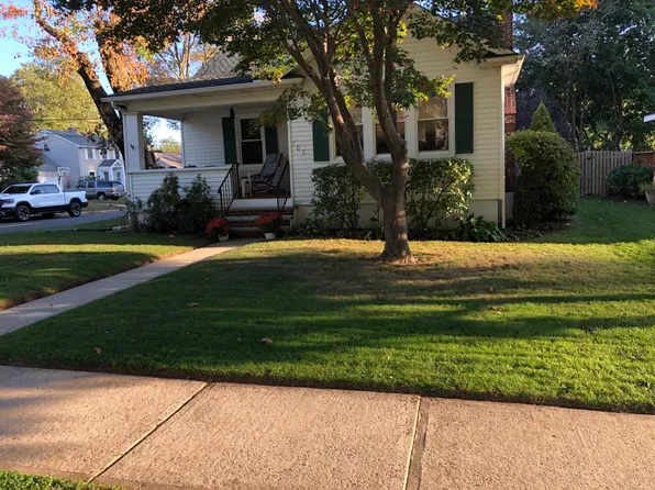 108 White St, Shrewsbury, NJ 07702