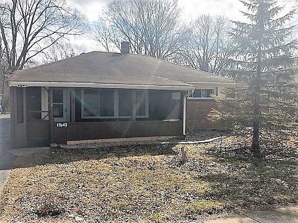 17643 Rockwell Ave photo 1