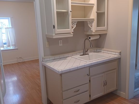 Kitchen Cabinet
