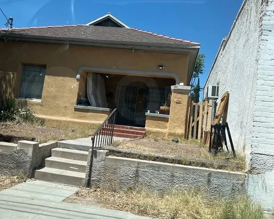 427 N 3rd Ave