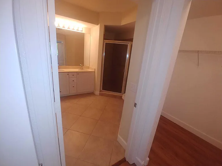 1660 Renaissance Commons Blvd #2427 — Photo 5