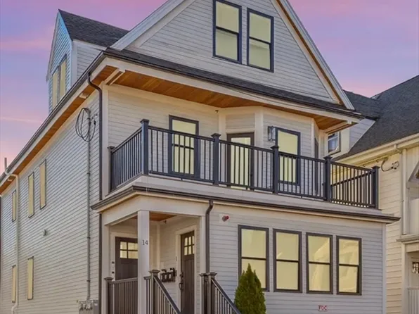 14 Edward St Floor 3, Medford, MA 02155