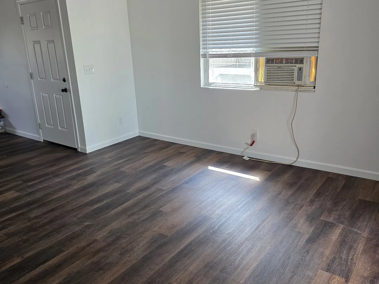 2 bed, 865 sqft, $1,385 — Photo 3