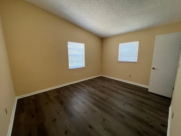 1058-1060 W 7th St #1058 — Photo 8
