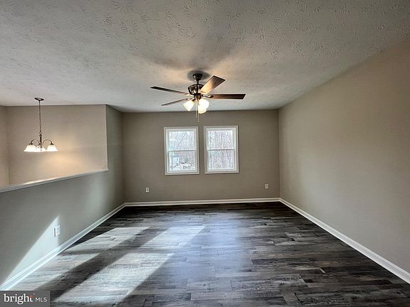 4th image of 7010 Aspen Ln