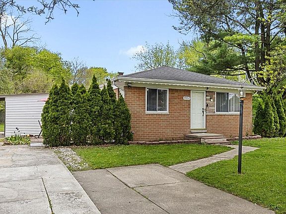 4th image of 19152 Weyher St