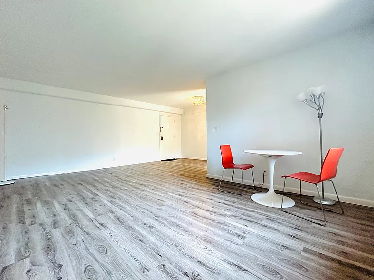 8800 Boulevard E #4C — Photo 7