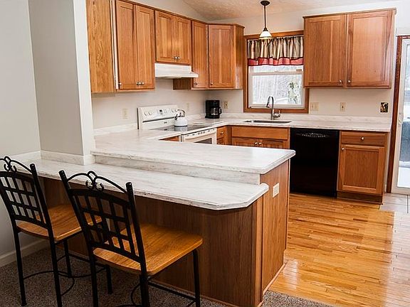 4th image of 10571-013 White St