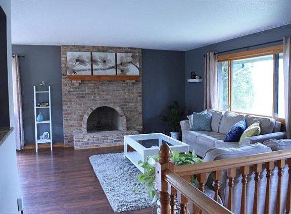 3rd image of 11511 River Hills Dr W