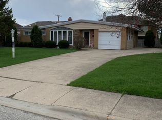 5188 N Mission Dr, Norridge, IL