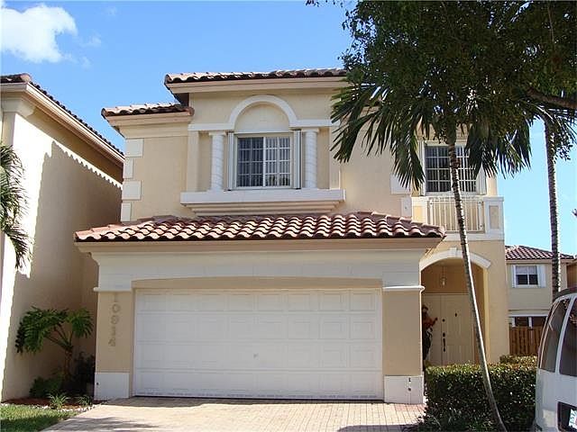 1st image of 10918 NW 67th Ter