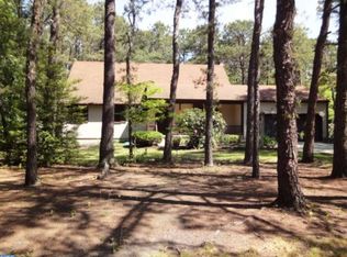 10 Sherwood Dr, Medford, NJ 08055