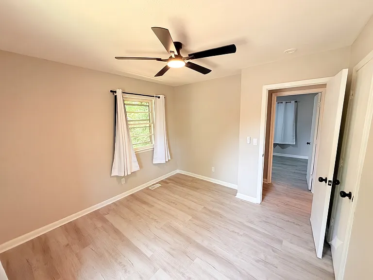 1101 Fontana St — Photo 8