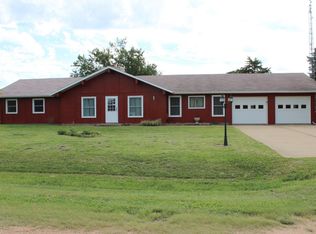6806 Redbud Dr, Manhattan, KS 66503