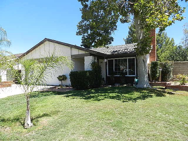 1st image of 27414 Sycamore Dr