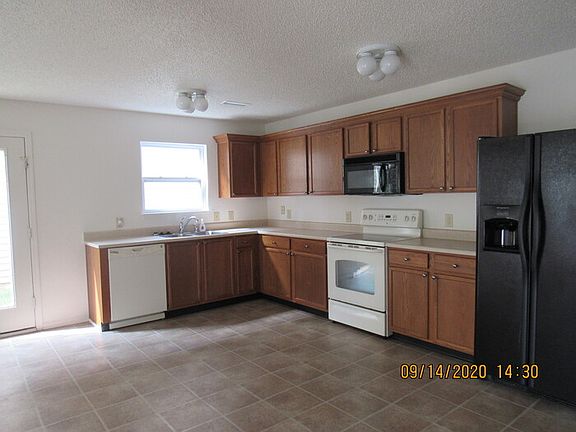 4th image of 12138 Maize Dr