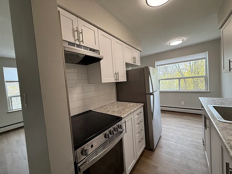 105 Water St — Photo 7