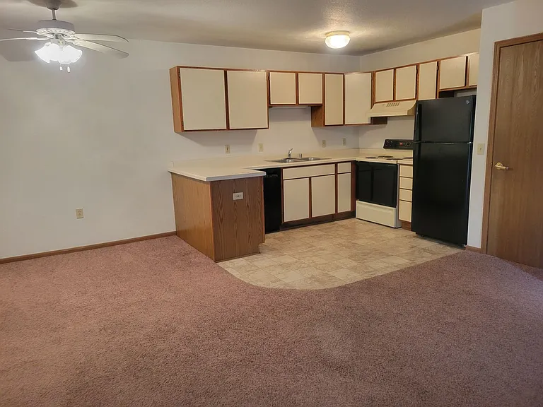 1100 Adams St — Photo 7