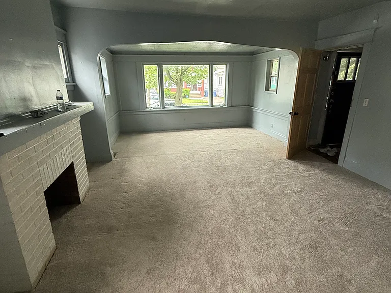 138 Poultney Ave #1 — Photo 1