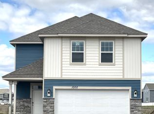 1000 Stone Creek Dr, Jordan, MN 55352
