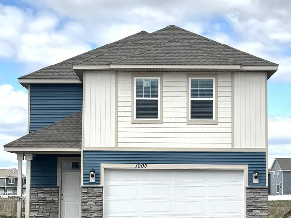 1000 Stone Creek Dr, Jordan, MN 55352