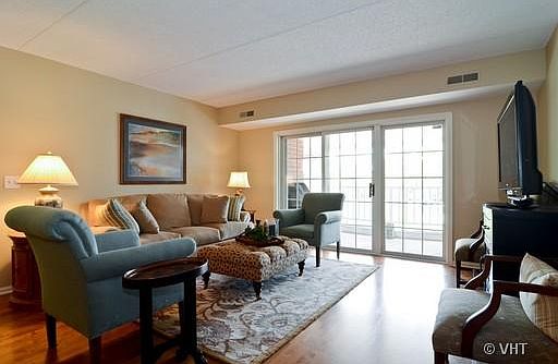 3rd image of 7021 W Touhy Ave APT 201