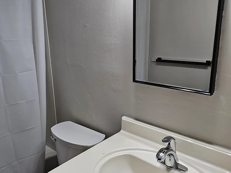 115 Hampton St #A — Photo 13