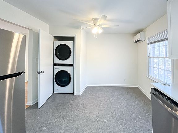 3rd image of 1805 Inglewood Dr #20A