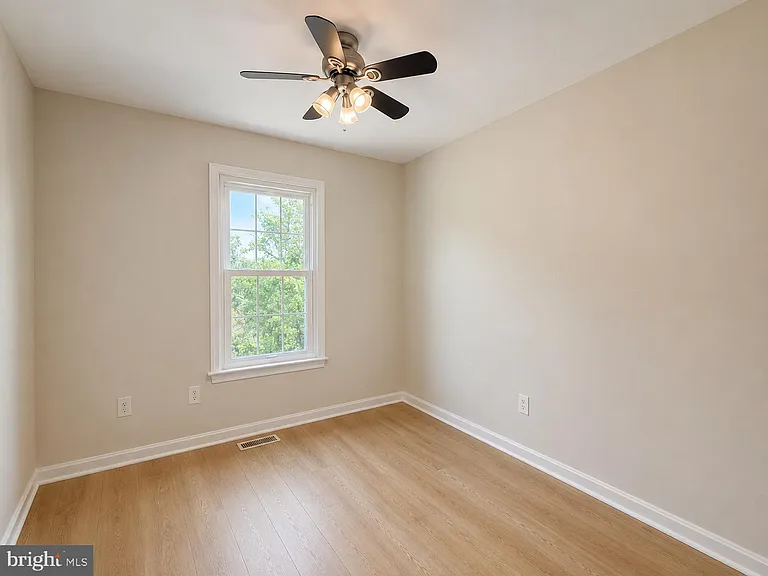 1200 Bond St — Photo 22