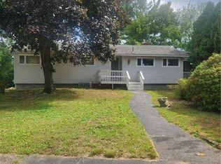 63 Pond View Dr, Warwick, RI 02886