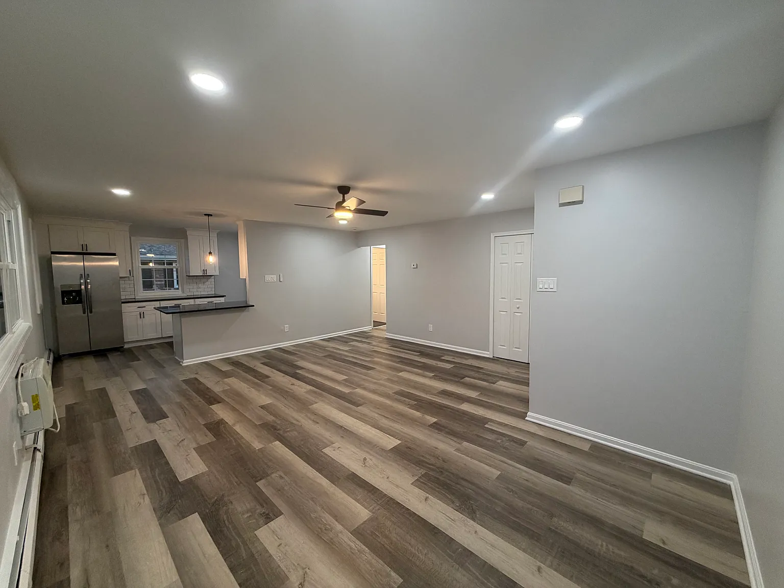 2 bed, 1050 sqft, $2,495 — Photo 3
